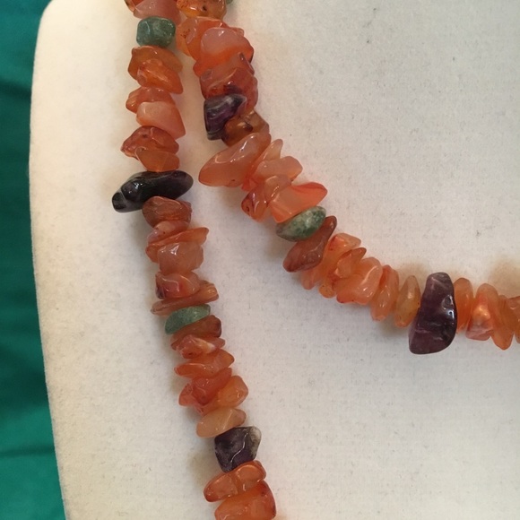 Single Strand Multicolored Gem Chip Necklace - Picture 3 of 4